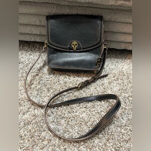 FOSSIL AINSLEY SMALL CROSSBODY-BLACK